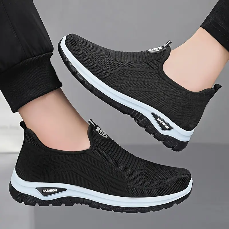 Men's Slip On Casual Shoes Non Slip Breathable Comfy Outdoor Walking Jogging Hiking All Seasons