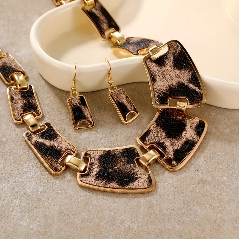  5-Piece Leopard Print Jewelry Set for Women - Plastic Fashion Statement Earrings, Bracelets, Necklace with Tassel Pendant,  Clutch Purse